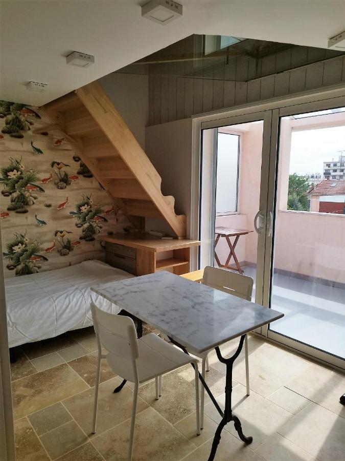 Chalet De Paris ฟอนตีเนย์-ซูส์-บัวส์ ภายนอก รูปภาพ